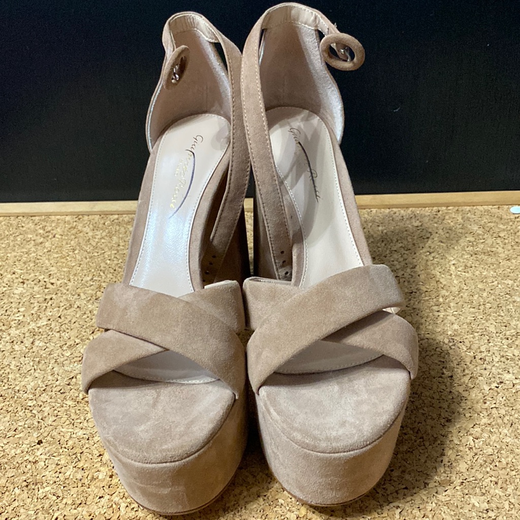 Brand New Gianvito Rossi Sheridan 110 Suede Platform Sandals